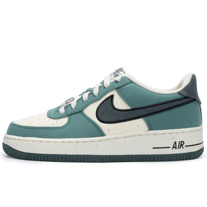 أحذية نايك النسائية Air Force  - مراجعة Nike Shoes Air Force 1 وسعره
