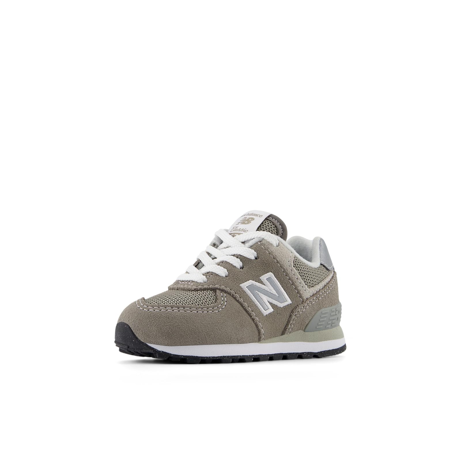 حذاء رياضي نيو بالانس للأطفال  - مراجعة New Balance Shoes 574 وسعره